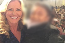 Çocuk Sanıp Kucağına Aldığı: Adam 46 Yaşında Çıkınca Ve..