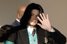 Michael Jackson’ın Evinden Çıkan Skandal Görüntüler
