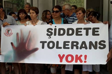 Acil Servisi Silahla Bastı