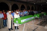  - Aynı Aileden, 10 Kişi Toprağa Verildi!