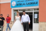  - Gelin Ve Damat Sandık Başında